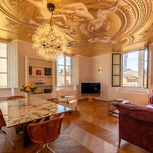Corte Calzaiuoli Elegant Florence