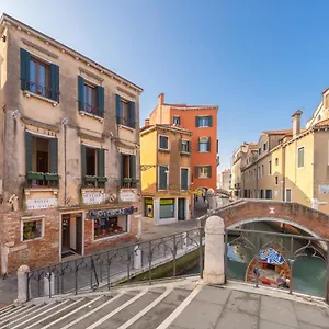 Casanova Ai Tolentini Venedik