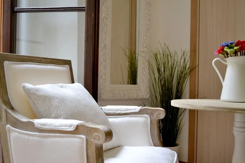 Pontevecchio Relais Bed and Breakfast Florence